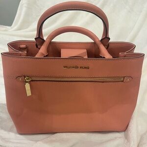 Michael Kors Hailee Leather Satchel Crossbody Bag Salmon/ Peach- Used